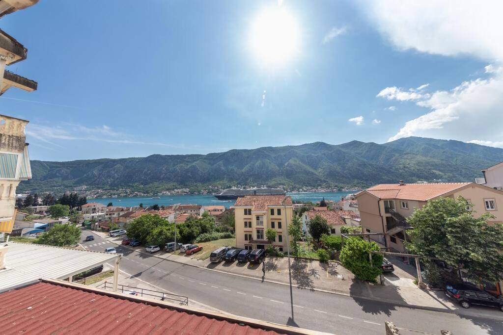Sailor'S Knot Apartment - Central And Amazing Sea View Котор Екстериор снимка