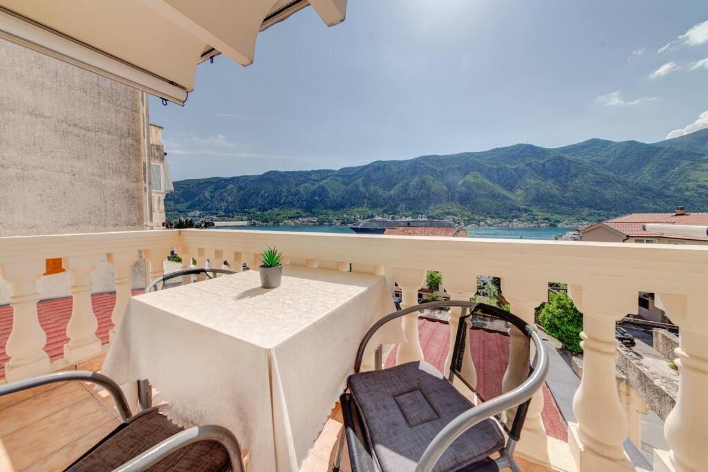 Sailor'S Knot Apartment - Central And Amazing Sea View Котор Екстериор снимка